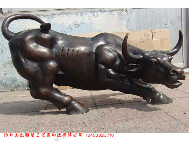 大型铜雕华尔街铜牛铸造